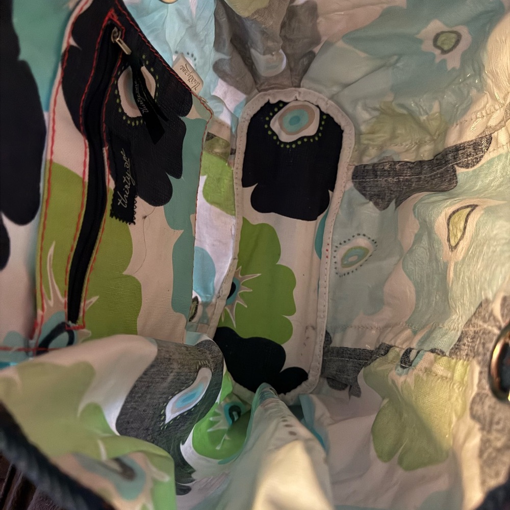 Thirty-One Canvas Floral Beach Tote | Water-Resistant Lining | Snap Closure - Picture 3 of 7